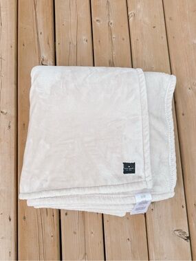 kate spade Soft Ivory Plush Throw Blanket